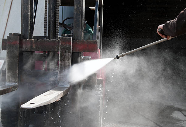 Best Playground Equipment Cleaning  in Middle Island, NY
